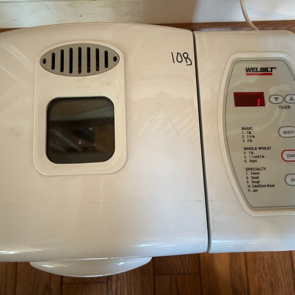 Welbilt The Bread Machine Model ABM 4900 1-2 Pound Loaves Works! - Picture 2 of 4